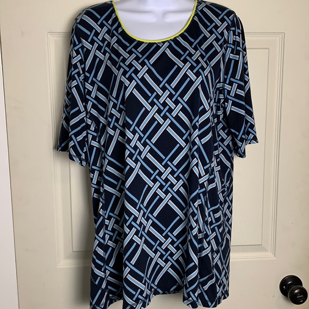 Lands’ End Geometric Pattern Stretchy Elbow Sleeve Top Size XL Workout